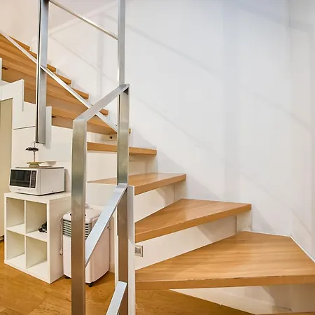 Hella Urbana 152 Apartman