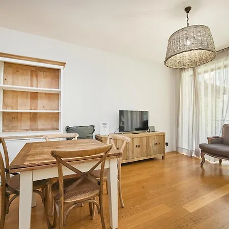 Apartamento Hella Urbana 152 *